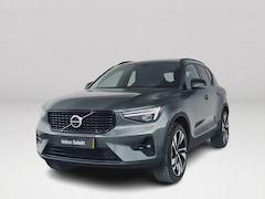 Volvo XC40 - B4 Plus Dark | Panoramadak | 360° camera | Harman Kardon | Stoel- en stuurverwarming | Tre