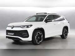Volkswagen Tayron - 1.5 eHybrid 204pk R-Line Edition DSG / Panoramadak / Stoel+stuurverwarming / 360 Camera /