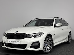 BMW 3-serie Touring - 330e xDrive | 292pk | PHEV | AWD | Glazen schuif-kanteldak
