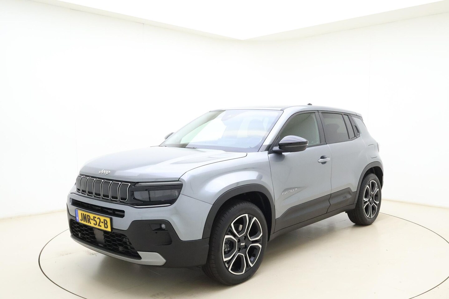 Jeep Avenger - 1.2 e-Hybrid Summit | Stoel & Stuurverwarming | Climate control | Navigatie | Electrische - AutoWereld.nl