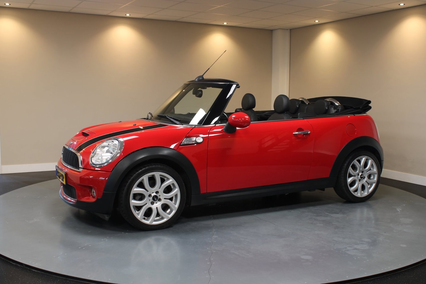 MINI Cabrio - 1.6 Cooper S *Automaat* Top onderhouden / Complete historie!|Leer|Stoelverw.|Cruise|Navi|C - AutoWereld.nl