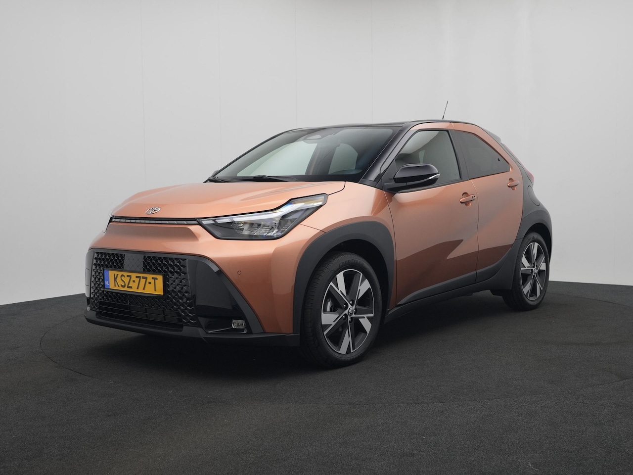 Toyota Aygo X - Hybrid 115 Pulse met Easy Pack | Parkeersensoren V+A | Keyless Entry | - AutoWereld.nl