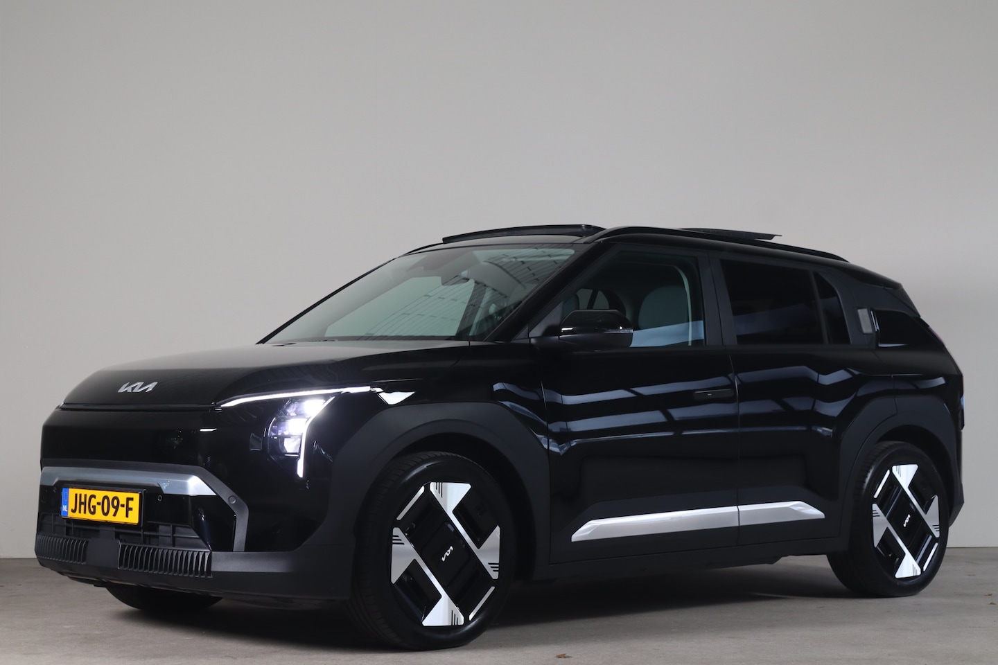 Kia EV3 - Plus Advanced 81.4 kWh - NL Auto!! Stoel+stuurverw I Harman Kardon I Pano - AutoWereld.nl