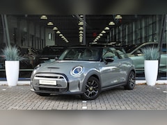 MINI Electric - Classic Camden / Sportstoelen / LED / Stoelverwarming / Navigatie
