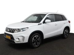 Suzuki Vitara - 1.4 Boosterjet Stijl | Climate control | Cruise control adaptive | Panoramadak | Trekhaak