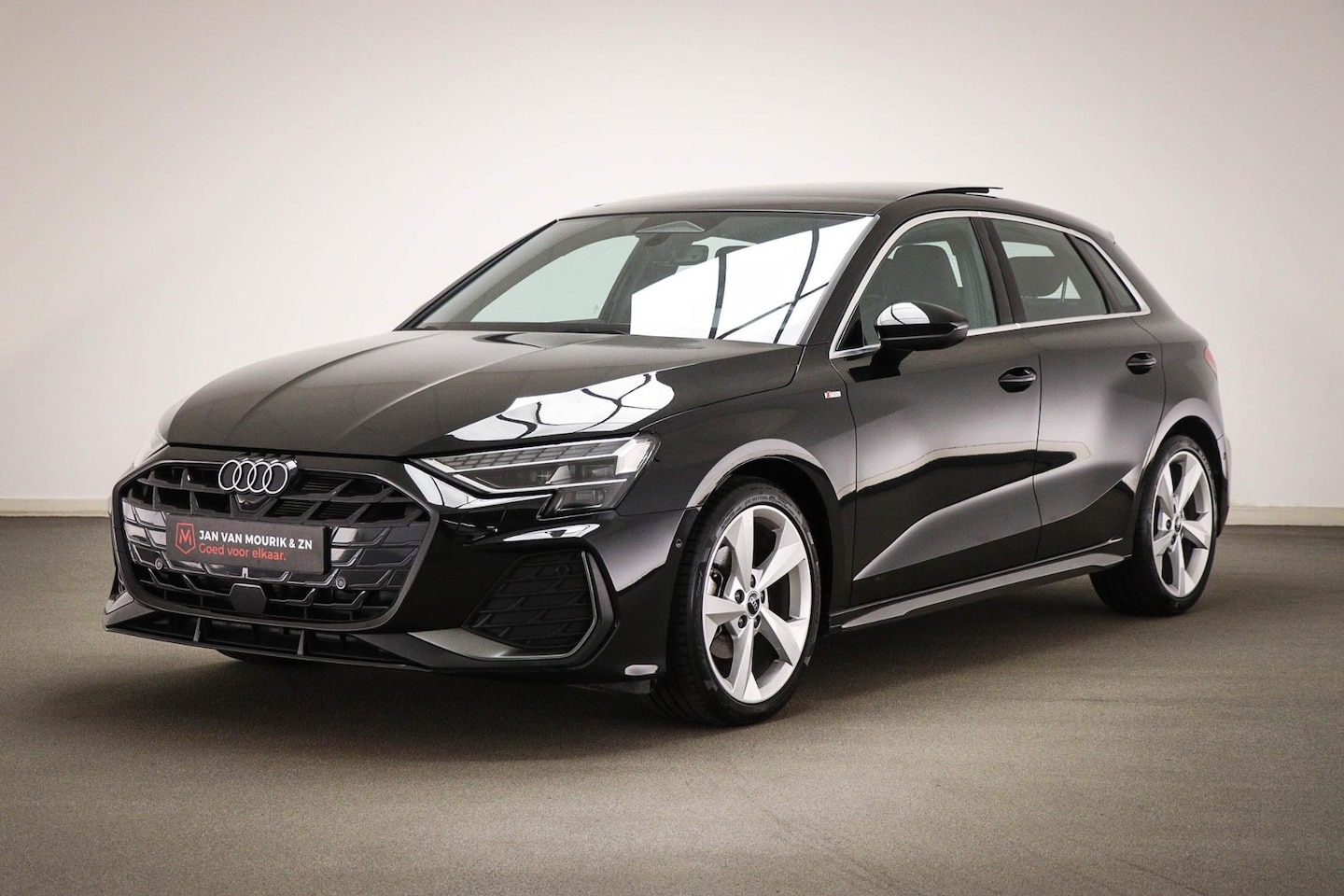 Audi A3 Sportback - 35 TFSI S-line edition | PANORAMADAK | MATRIX LED | SONOS DAB | 360 CAMERA | 18" - AutoWereld.nl