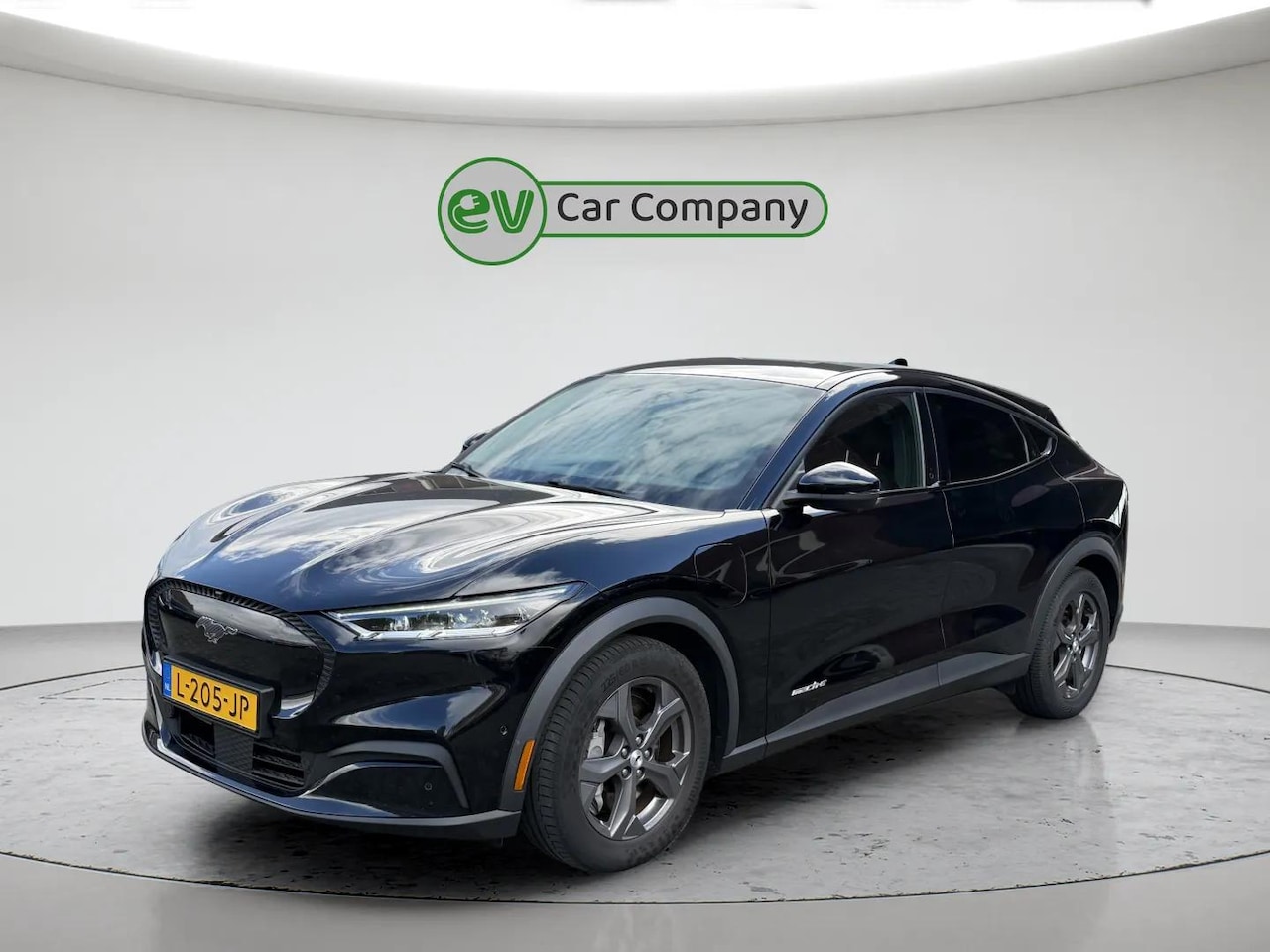 Ford Mustang Mach-E - RWD 75 kWh | SOH 93% | 360 Camera | CarPlay | Bang en Olufsen | Stoel- en stuurverwarming - AutoWereld.nl