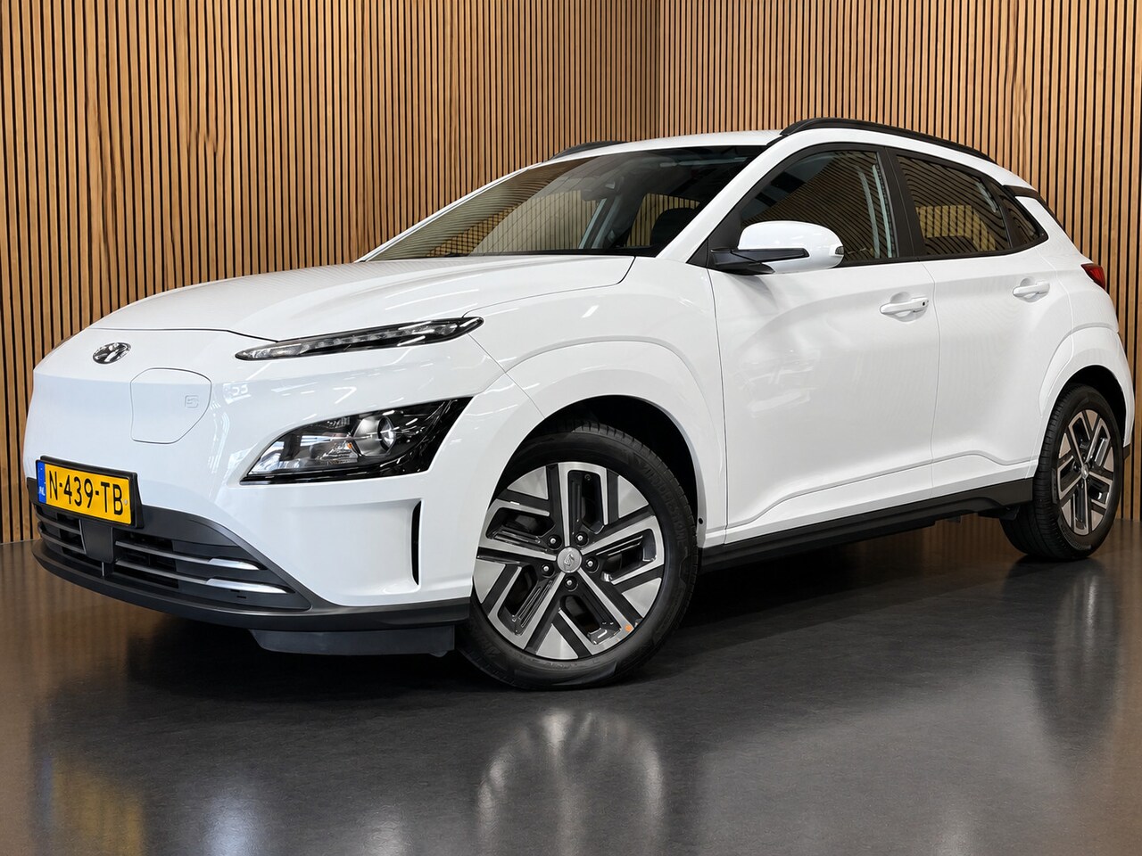 Hyundai Kona Electric - EV 64 kWh|FACELIFT MODEL|100% SOH|3-FASE|DIGITAL COCKPIT|CAMERA|CARPLAY|KRELL AUDIO|NAP|NL - AutoWereld.nl