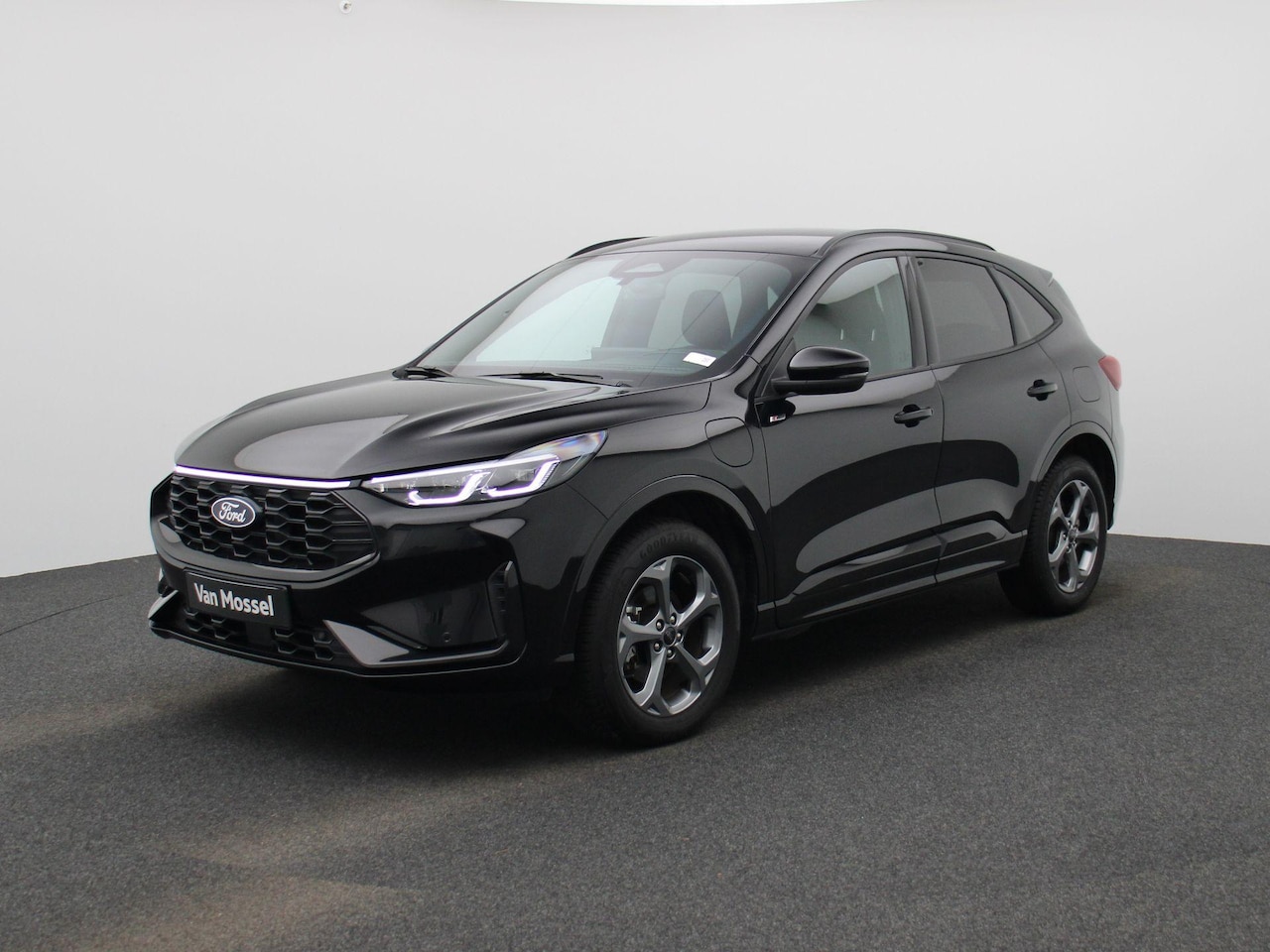 Ford Kuga - 2.5 PHEV ST-Line Aut. | Winterpack - AutoWereld.nl