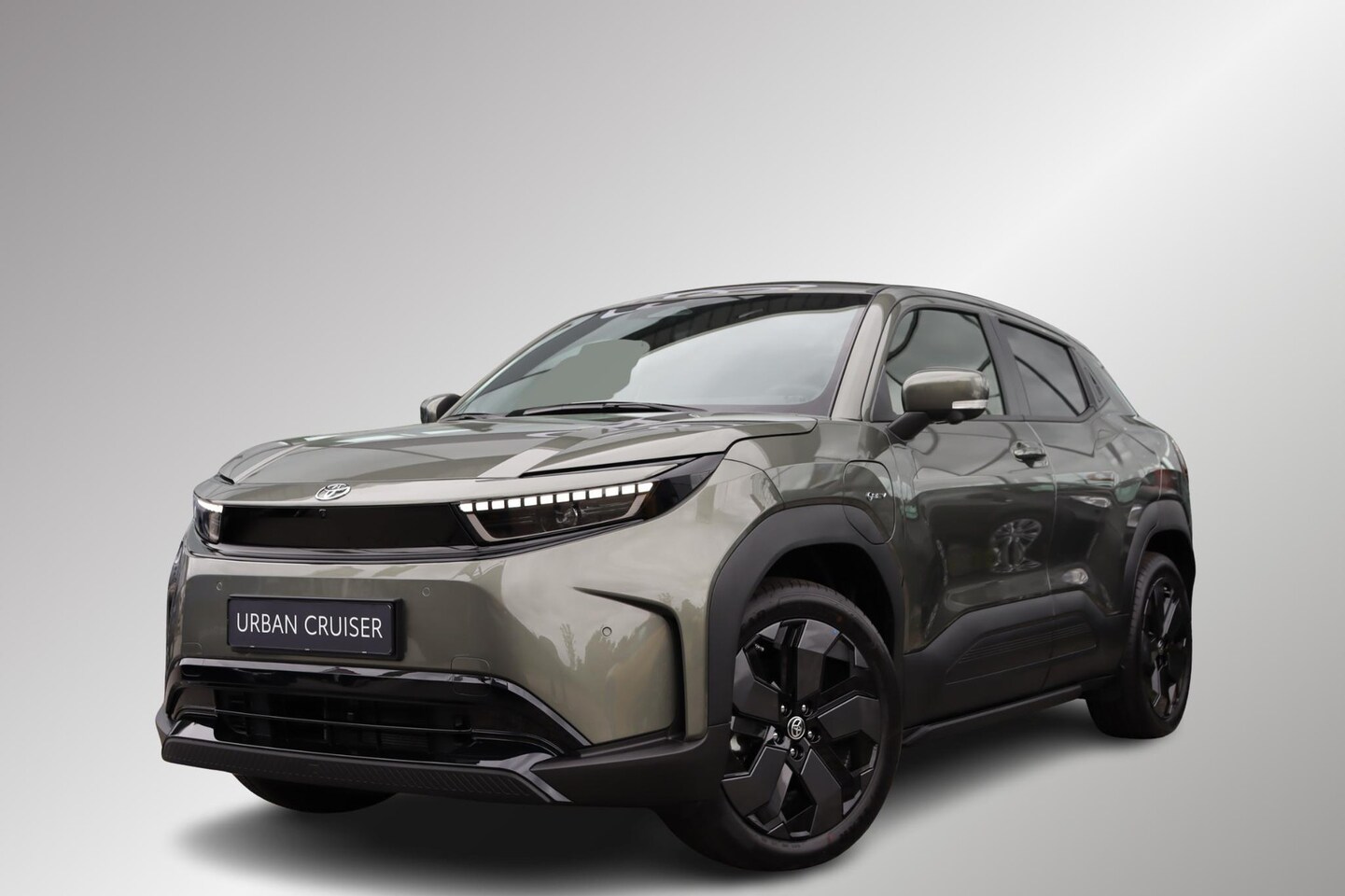 Toyota Urban Cruiser - Executive 61 kWh Executive 61 kWh, JBL, 360 Camera, € 3.000 Inruil Voordeel ! Adaptieve cruise control, App - AutoWereld.nl