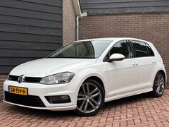 Volkswagen Golf - 1.2 TSI Business Edition R | Trekhaak | Camera | PDC | Goed onderhouden