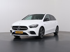 Mercedes-Benz B-klasse - 250 e | AMG | Night | Trekhaak | Sfeerverlichting | Stoelverwarming | Apple Carplay | Sfee