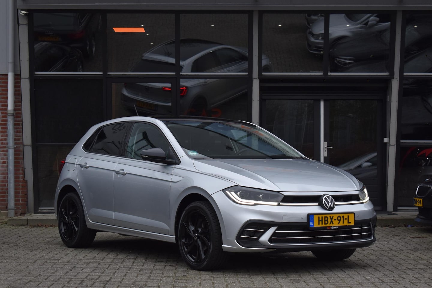 Volkswagen Polo - 1.0 TSI Highline IQ Led Keyles Virtual Camera ACC Lane Carplay - AutoWereld.nl