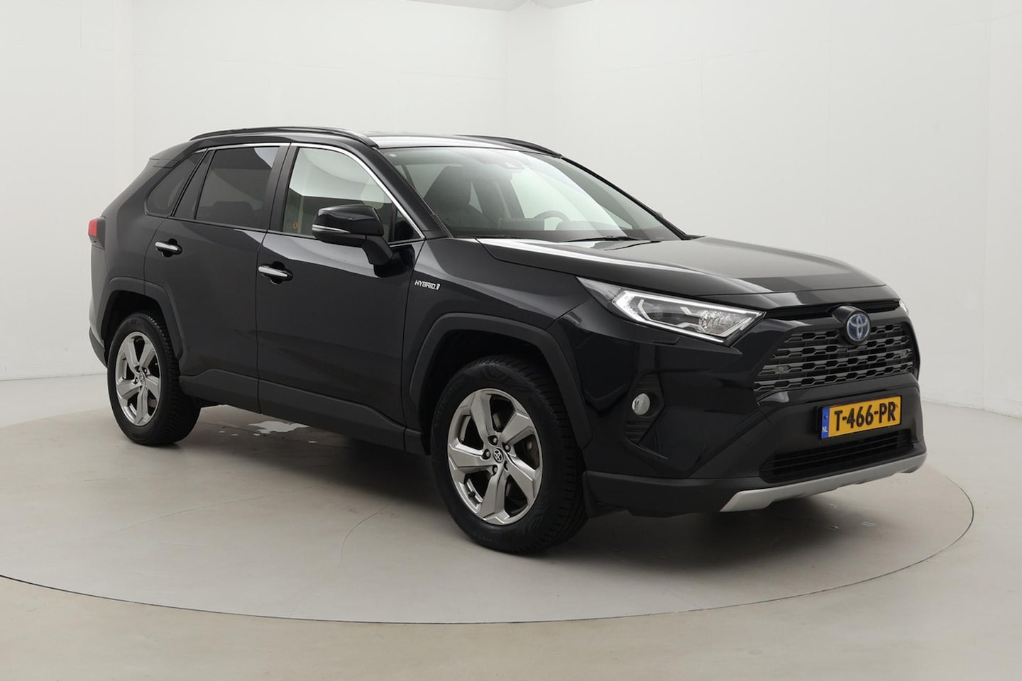 Toyota RAV4 - 2.5 Hybrid AWD Executive | Trekhaak (1.650 KG) | Leder | Stoel-/stuurverwarming | Dodehoek - AutoWereld.nl