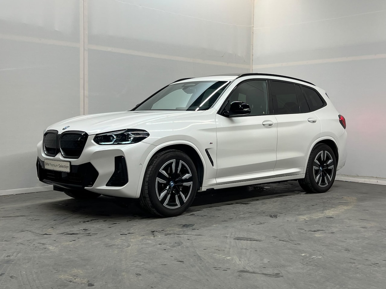 BMW iX3 - Executive 80 kWh - AutoWereld.nl