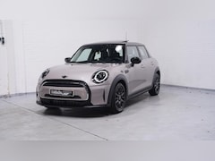 MINI 5-Deurs - 1.5 Cooper Business Edition 2e Eig. NAP Clima Navi Panodak PDC achter Apple-carplay bleuto