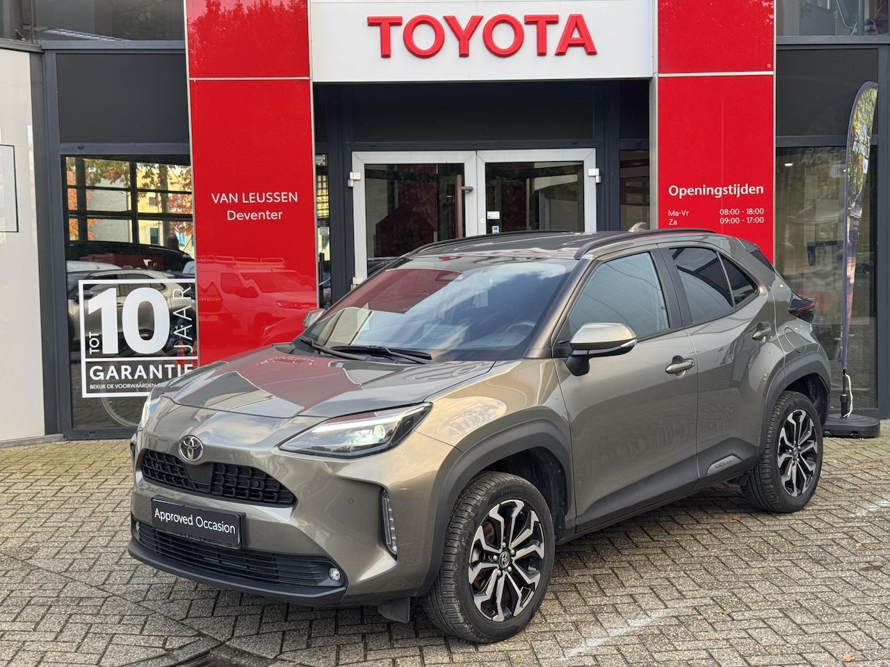 Toyota Yaris Cross - 1.5 Hybrid 115 Dynamic STOEL/STUURVERWARMING ALL-SEASON BANDEN PARKEERSENS V+A PARKEERCAME - AutoWereld.nl
