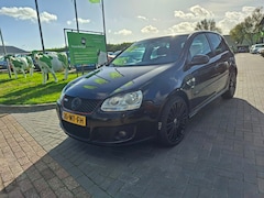 Volkswagen Golf - 1.6 FSI Trendline / GTI look / APK oktober 2027