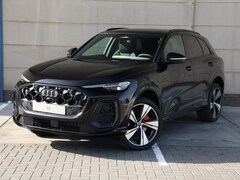 Audi Q5 - S edition Competition 367 PK | Luchtvering | Trekhaak | Panoramadak | 21" lichtmetalen vel