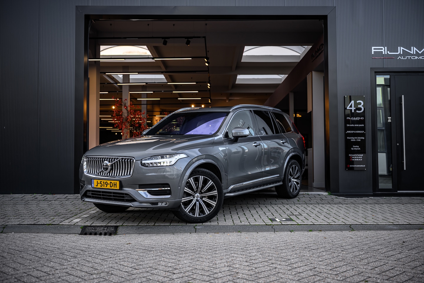 Volvo XC90 - 2.0 B5 AWD Inscription Intro Edition | Pano | 360-Camera | Led | Luchtvering | Head-Up| - AutoWereld.nl