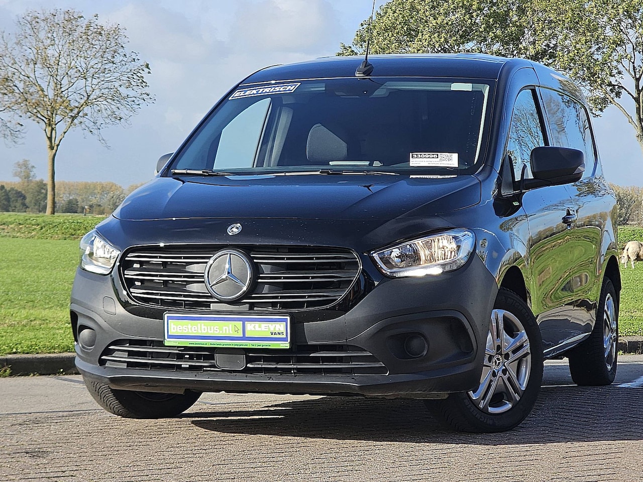 Mercedes-Benz eCitan - 51kWh L1 290Km WLTP 3-Zits PRO Camera 75kw-Snelladen Mbux Automatische-Airco Navi! - AutoWereld.nl