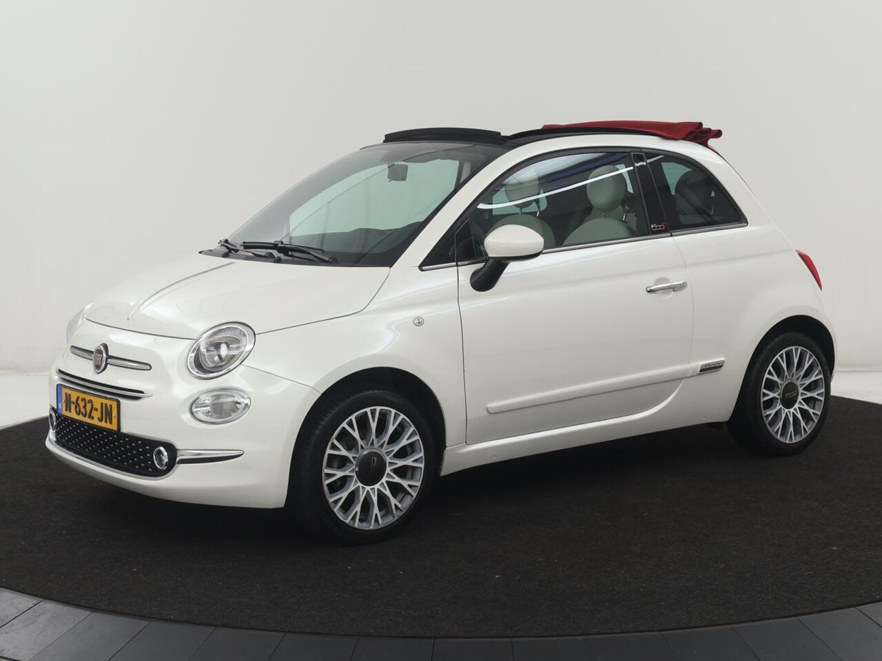 Fiat 500 C - 1.0 Hybrid Launch Edition | Vouwdak | Leder | Bluetooth | Navigatie | Virtueel dashboard | - AutoWereld.nl