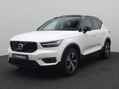 Volvo XC40 - 2.0 T4 R-Design 190PK Aut. Panoramadak, Trekhaak, Side Assist, Adaptieve Cruise Control, 1