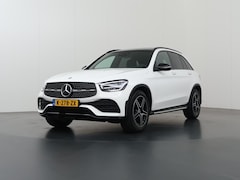 Mercedes-Benz GLC-klasse - 200 4MATIC Business Solution AMG | Panoramadak | Trekhaak | Grootlicht assistent | Leder |