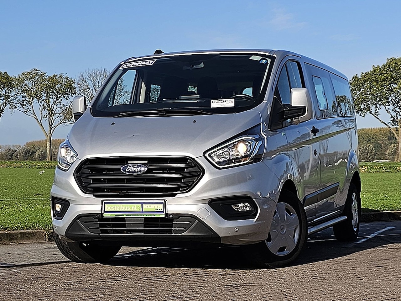 Ford Transit Custom - 2.0 L2 2x Airco 9-persoons Automaat 130Pk Euro6 Navi Sidebars ! - AutoWereld.nl
