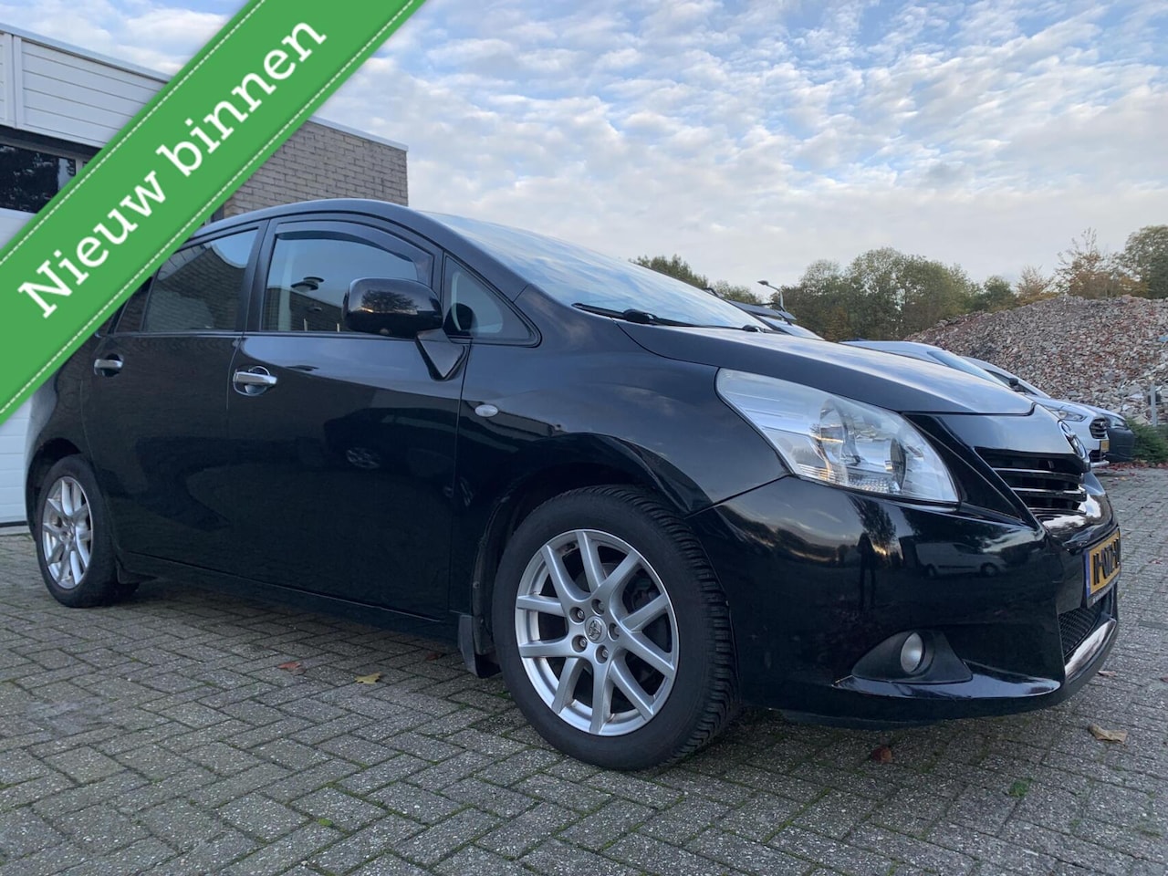 Toyota Verso - 1.8 VVT-i LPG G3 7p. Automaat Panodak CarPlay Cruise Control - AutoWereld.nl