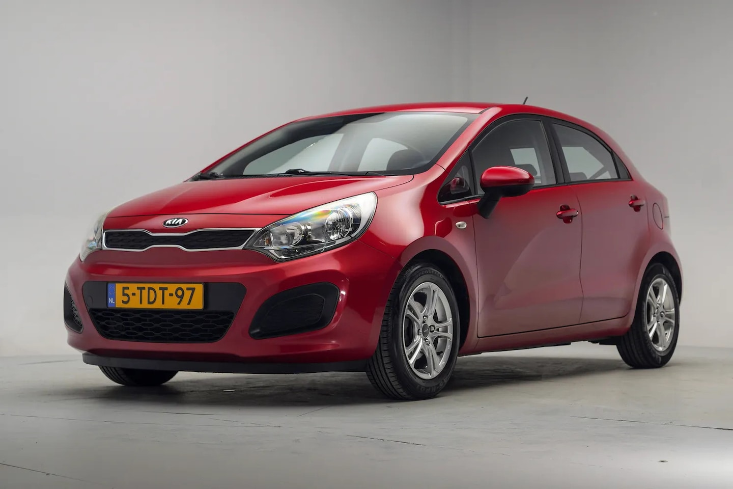 Kia Rio - 1.2 CVVT Comfort Pack [ Airco Lichtmetalen velgen Elektrische ramen ] - AutoWereld.nl