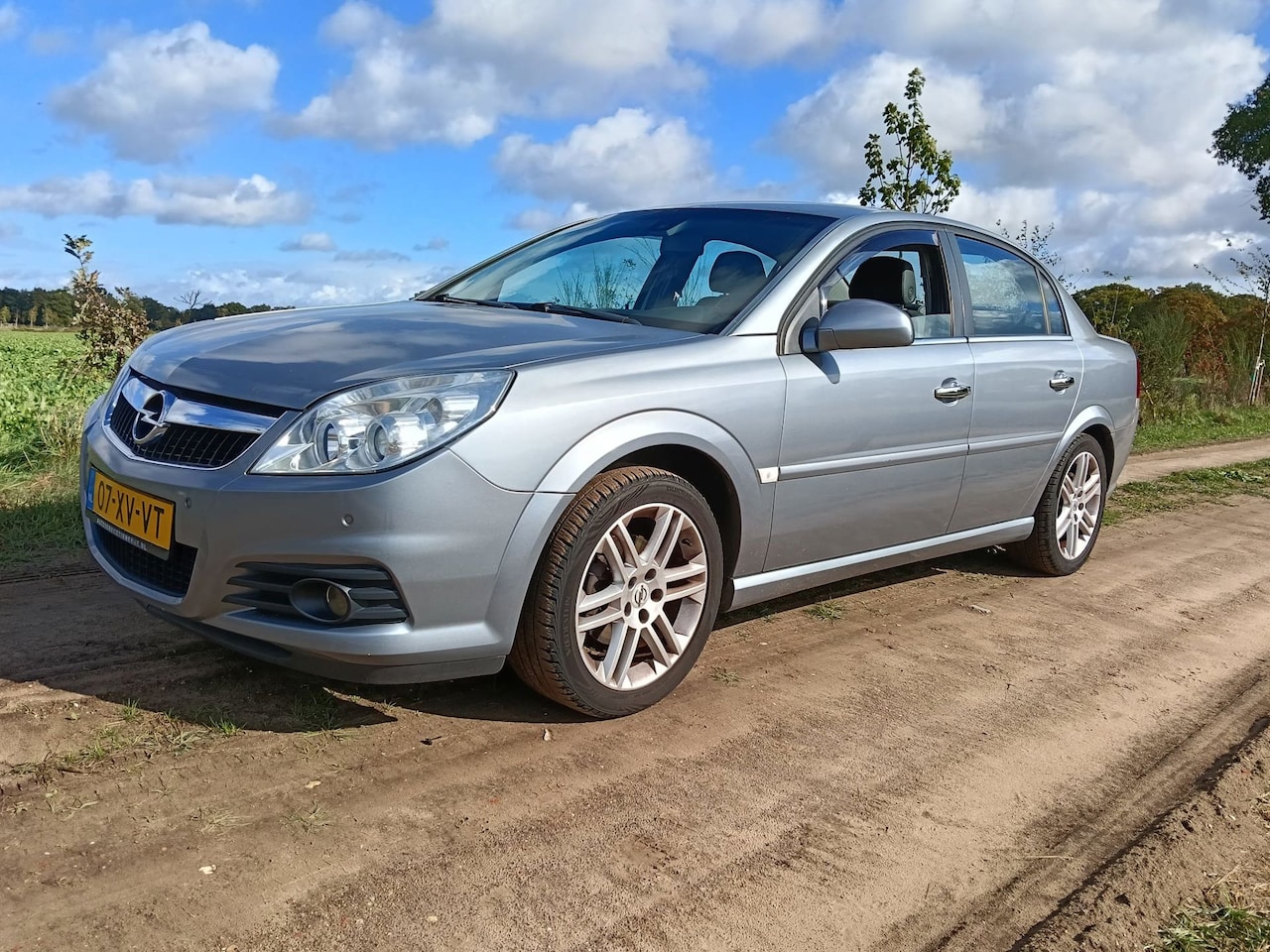 Opel Vectra - 1.8-16V V-line Vol Opties - AutoWereld.nl