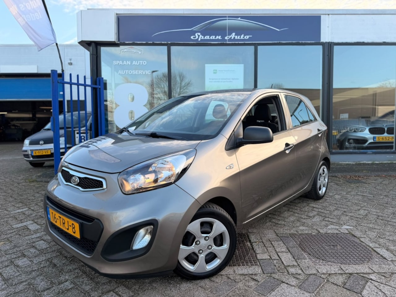 Kia Picanto - 1.2 CVVT Comfort | AIRCO | E-RAMEN | E-SLEUTEL | CARPLAY+250,- - AutoWereld.nl