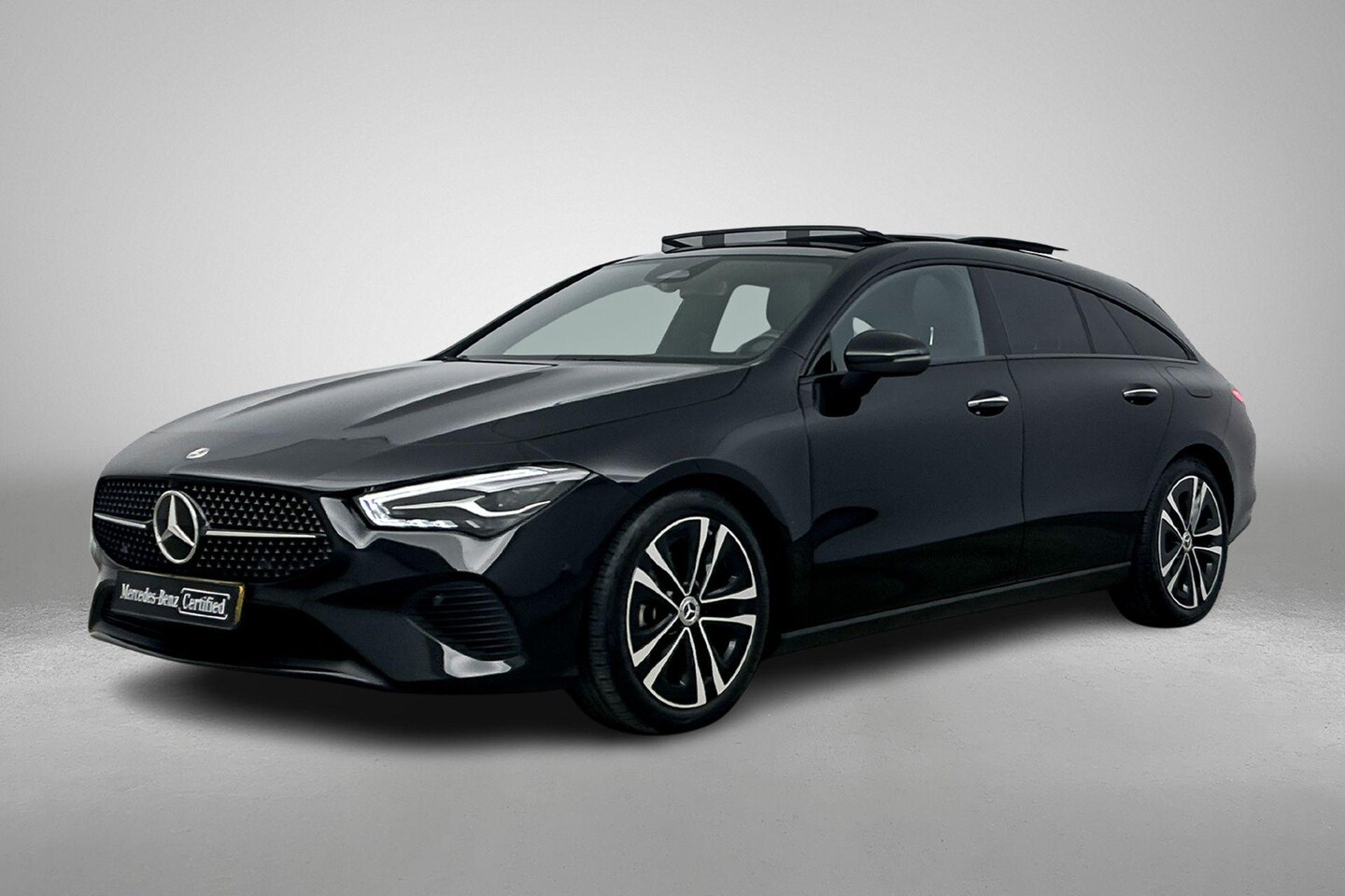 Mercedes-Benz CLA-klasse Shooting Brake - CLA 180 Automaat Star Edition Luxury Line | Nightpakket | Parkeerpakket | Sfeerverlichting - AutoWereld.nl