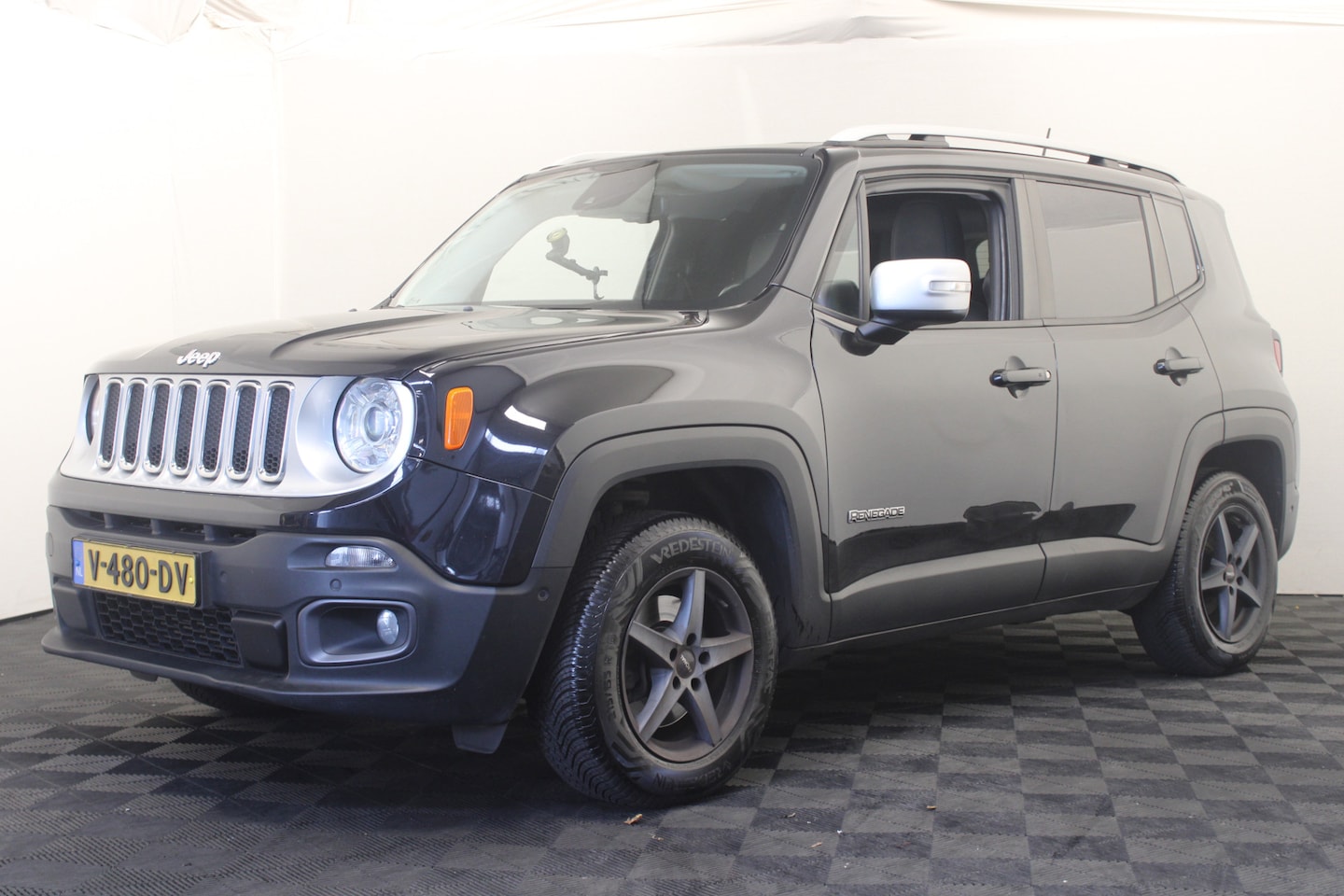 Jeep Renegade - 2.0 MultiJet Limited grijs kenteken - AutoWereld.nl