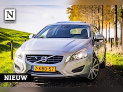 Volvo V60 - 2.4 D6 AWD Plug-In Hybrid Pure Limited |Nap |Pano