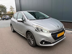 Peugeot 208 - 1.2 PureTech Blue Lease Executive HANDEL/EXPORT/Navigatie/Clima/Cruise/Half-Leer