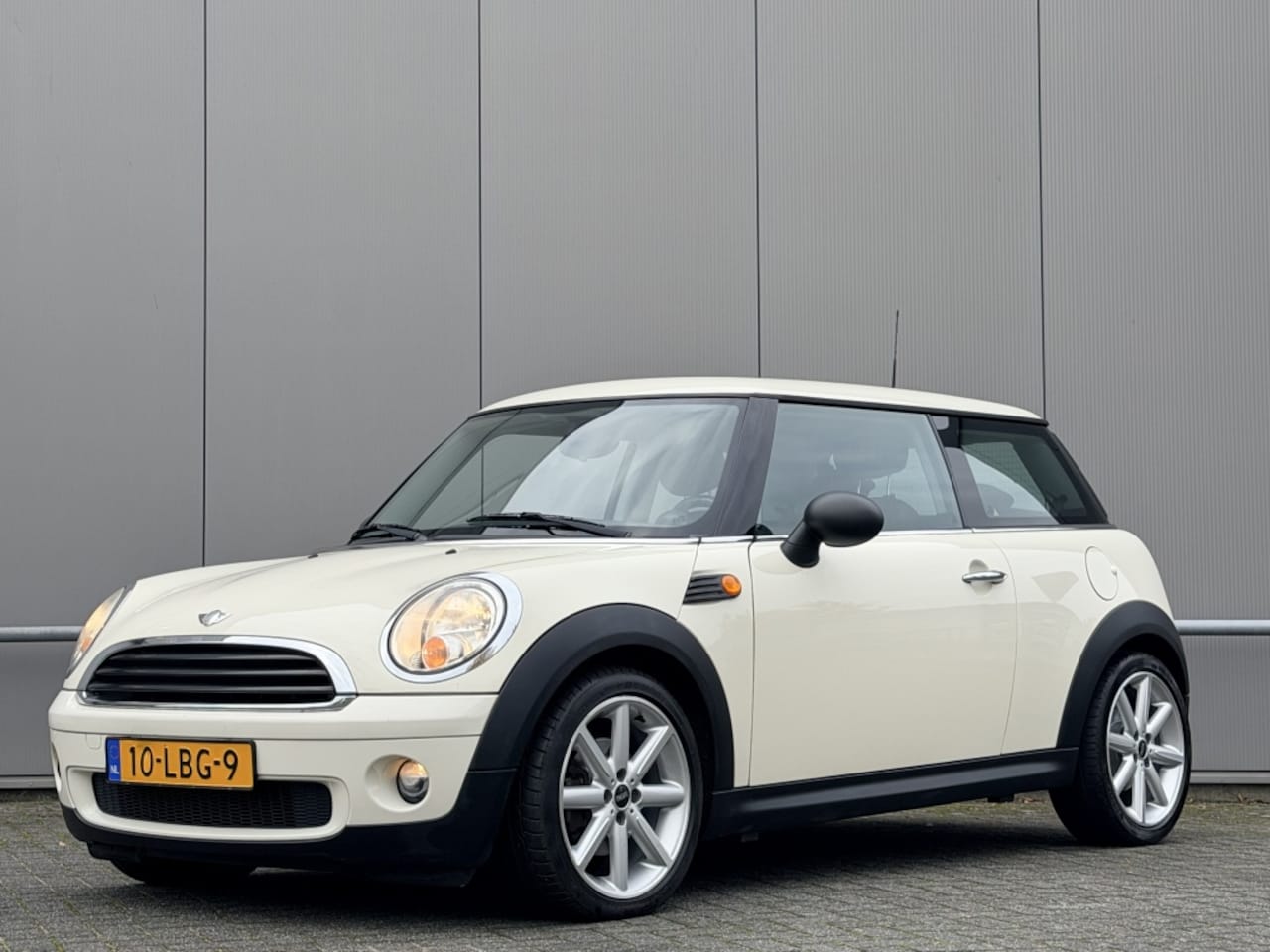 MINI 3-Deurs - 1.4 One Bns Line - airco - nap! - cruise - - AutoWereld.nl