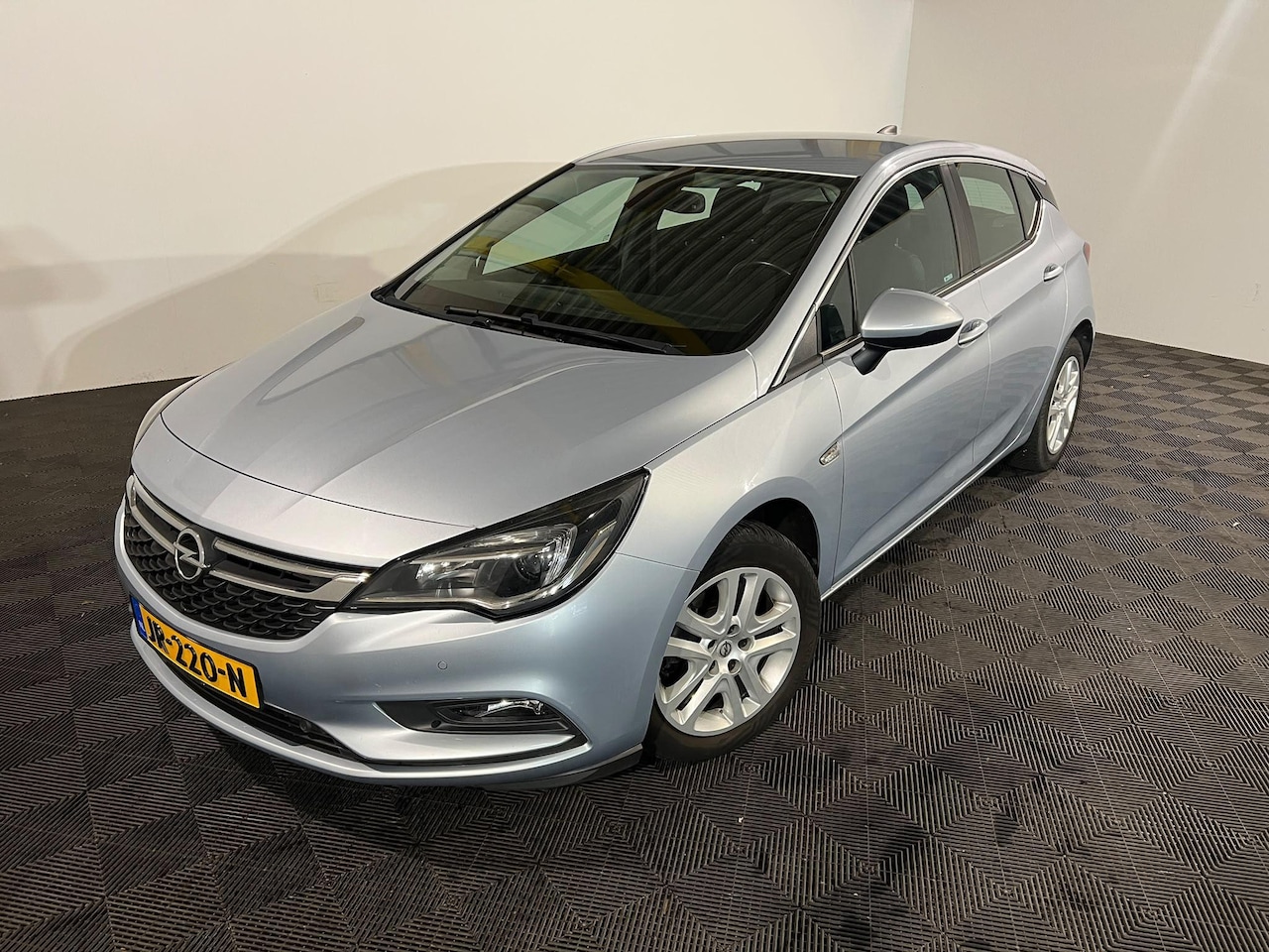 Opel Astra - 1.0 Edition Hatchback - AutoWereld.nl