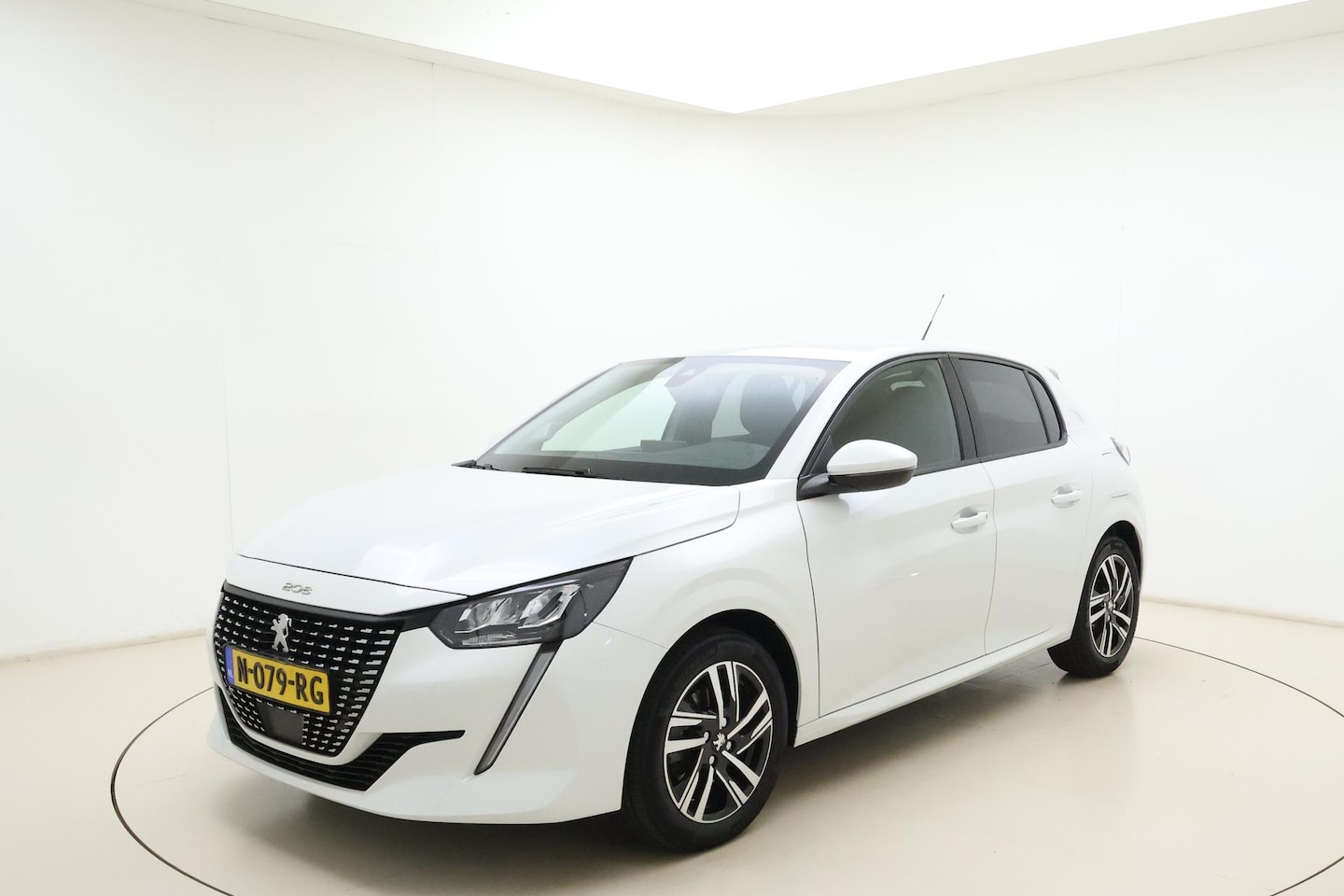 Peugeot 208 - 1.2 Turbo Allure Pack 100 Pk | Trekhaak Afneembaar | Navigatie via Apple Carplay/Android A - AutoWereld.nl