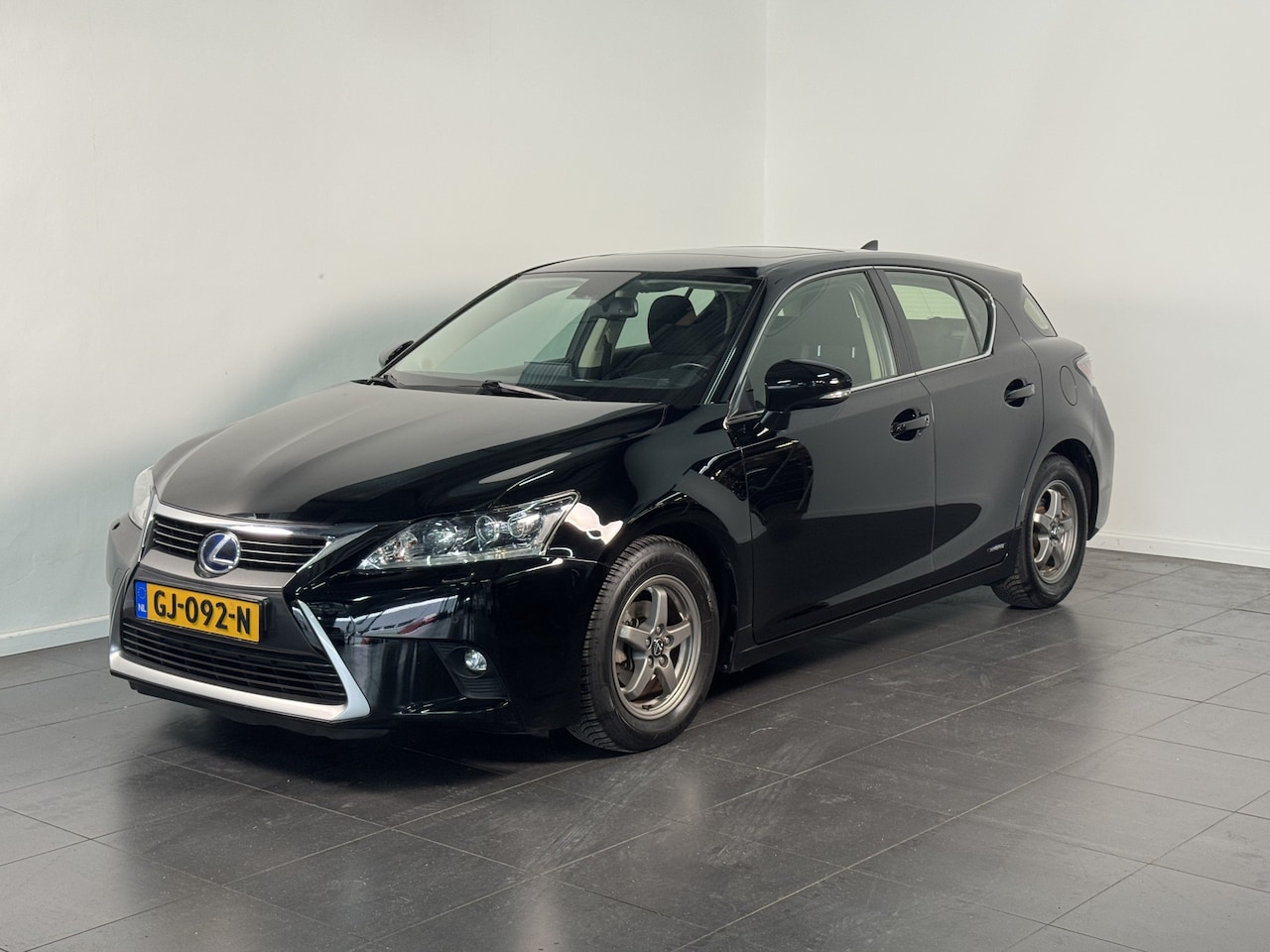 Lexus CT 200h - Business Line | Schuif/-Kantel dak | Alcantara | - AutoWereld.nl