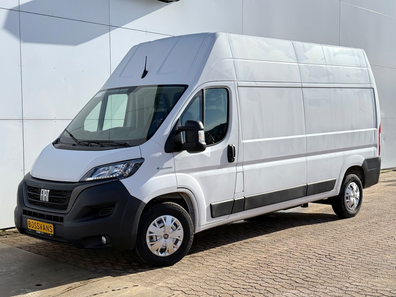 Fiat Ducato - 79kWh 122PK Elektrisch! L3H3 BEV Snelladen LED Airco Parkeersensoren Achter - AutoWereld.nl