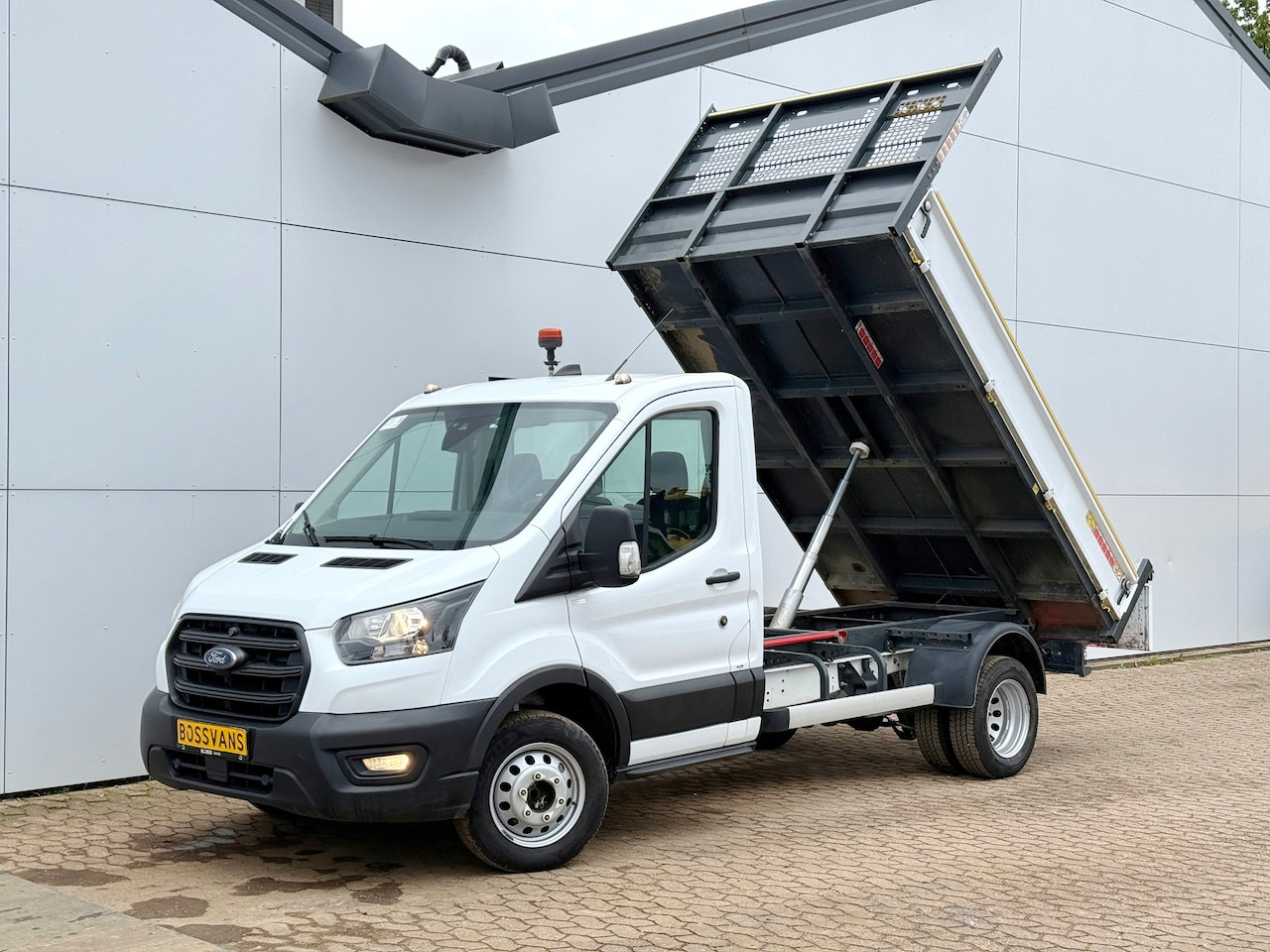Ford Transit - 2.0 TDCI 165PK Kipper 3.5t Trekhaak Airco Camera Lane Assist Benne Tipper Laadbak Pritisch - AutoWereld.nl