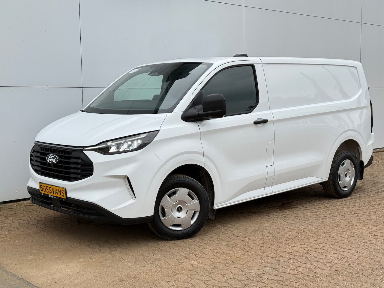 Ford Transit Custom - 2.0 136PK L1 AWD LED Climate Control Cruise Control Carplay Camera 2,5t Trekgewicht - AutoWereld.nl