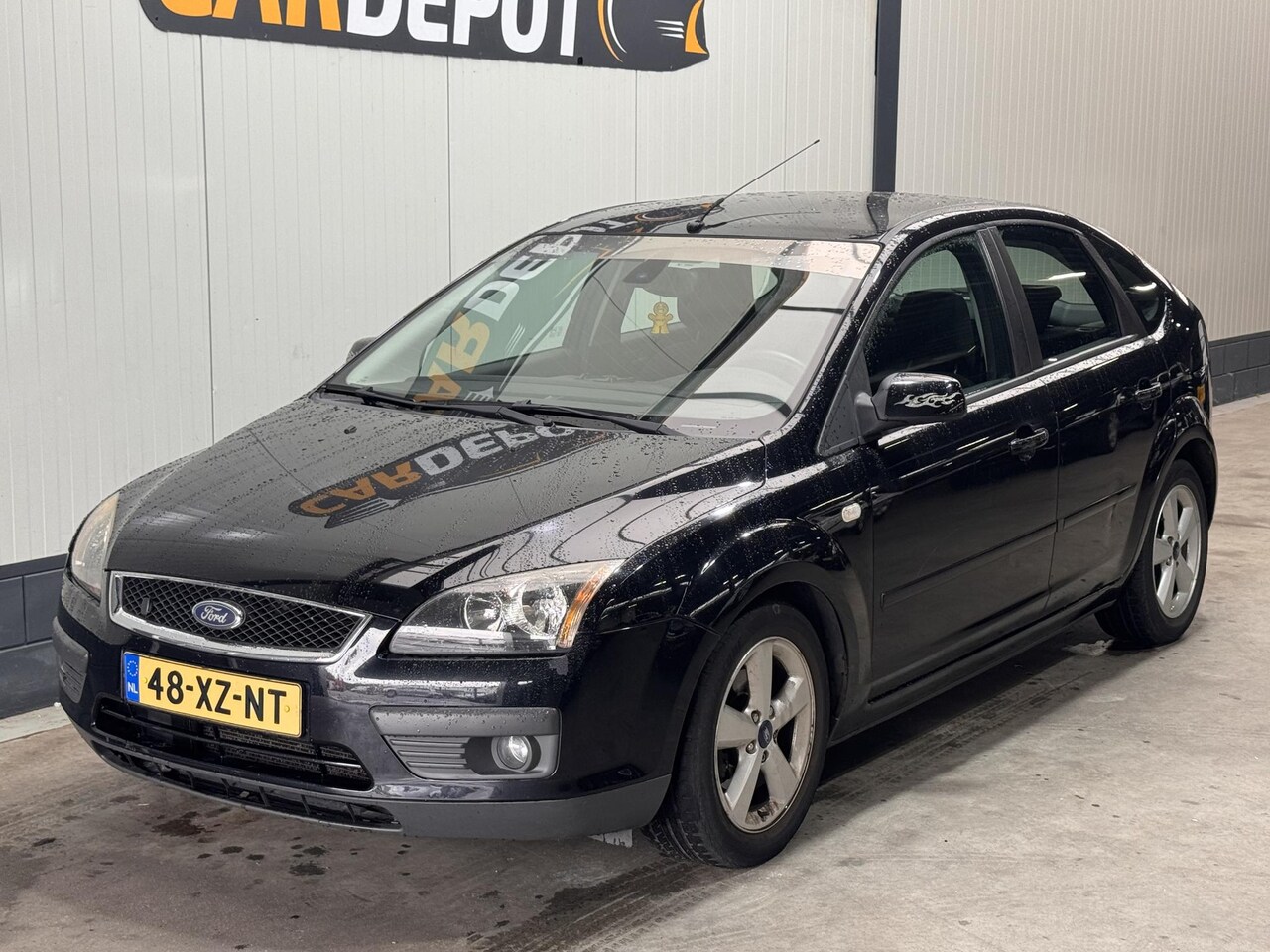 Ford Focus - 1.8-16V Ambiente Flexifuel 1.8-16V Ambiente Flexifuel - AutoWereld.nl