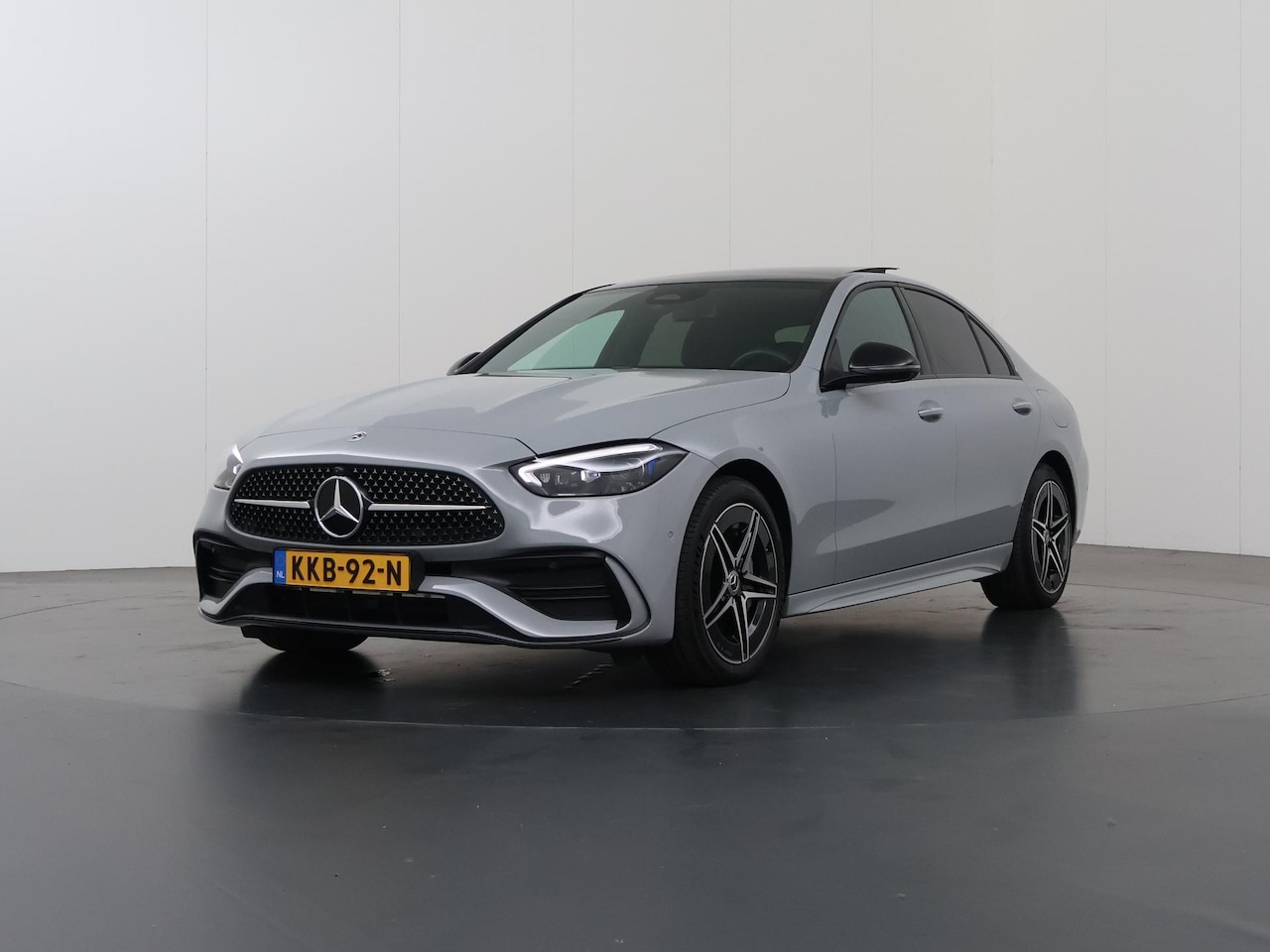 Mercedes-Benz C-klasse - 300 e Business Solution AMG | Panoramaschuifdak | Matrix Led | Keyless | 360°-camera | Com - AutoWereld.nl