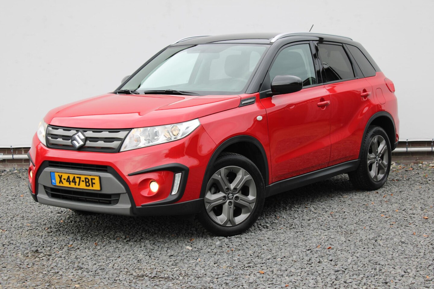 Suzuki Vitara - 1.6 Exclusive Automaat, Apple Carplay/Android Auto, All-Seasons, Goed Onderhouden! - AutoWereld.nl