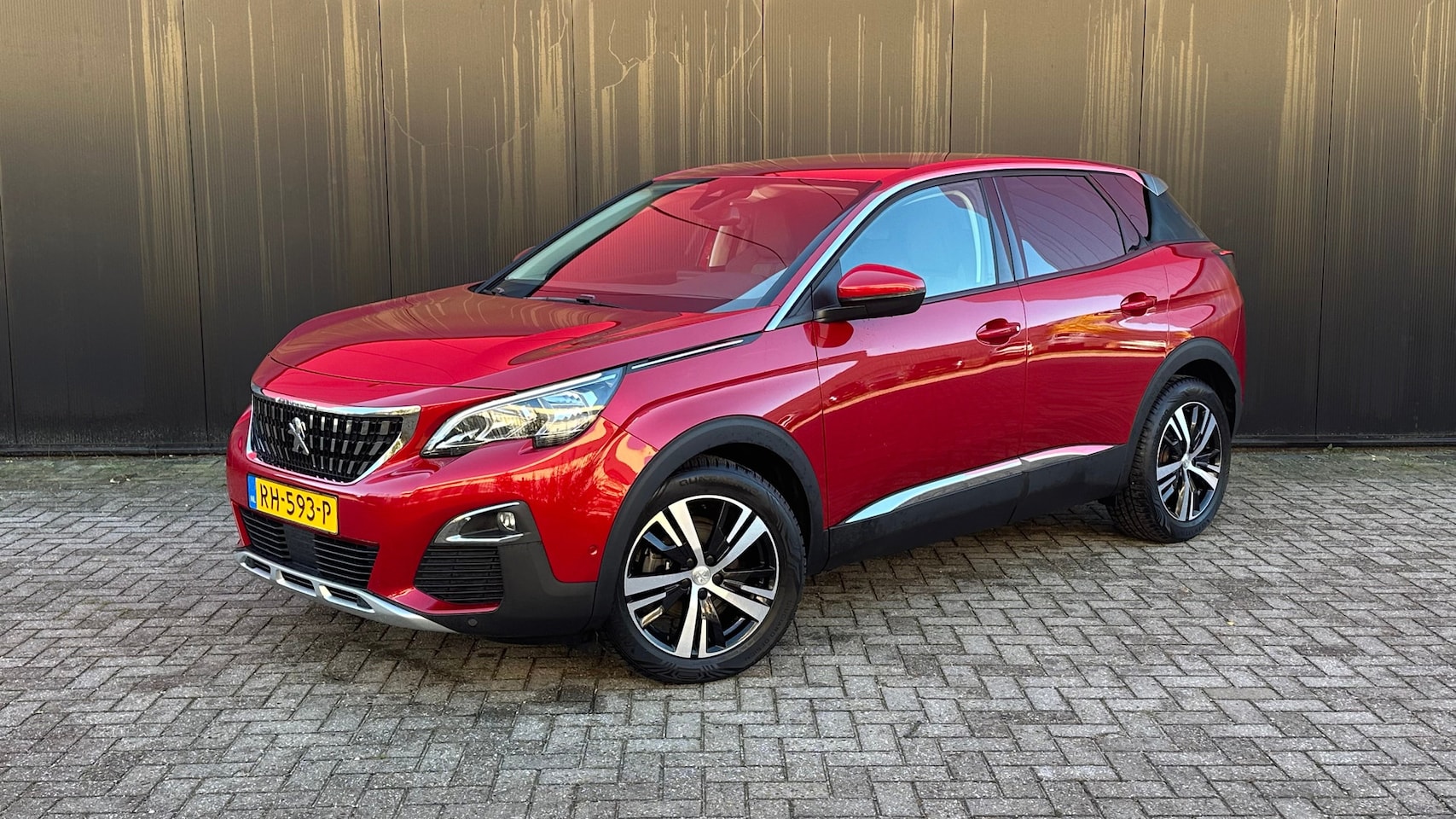 Peugeot 3008 - 1.2 PureTech Allure | Apple Carplay / Android Auto | Afneembare Trekhaak | Navigatie | Cru - AutoWereld.nl