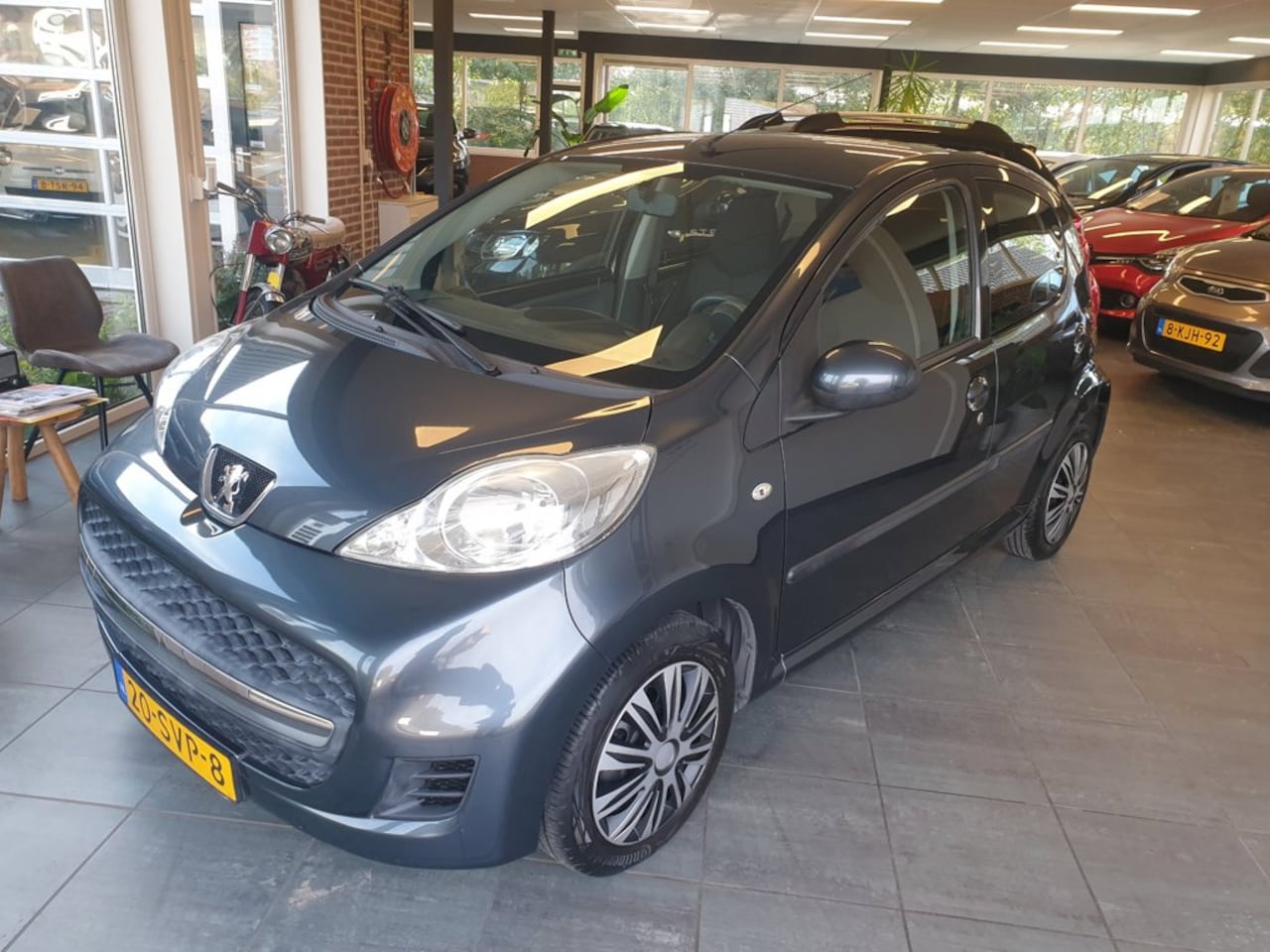 Peugeot 107 - 1.0-12V XS 1.0-12V XS , airco, electrische ramen, centrale vergrendeling, 5 deurs - AutoWereld.nl