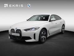 BMW i4 - eDrive40 Elektrisch Verstelbare Stoelen | Cruise Control | Parking Assistant | 17''